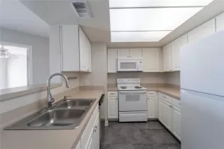 Photo #4: 54616597 Listing 