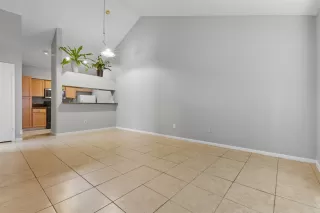 Photo #2: 5468916 Listing 