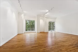 Photo #2: 54725130 Listing 