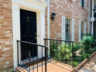 Photo #2: 55306703 Listing 