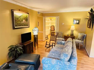 Photo #6: 55306703 Listing 