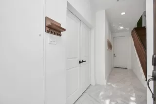 Photo #6: 56215257 Listing