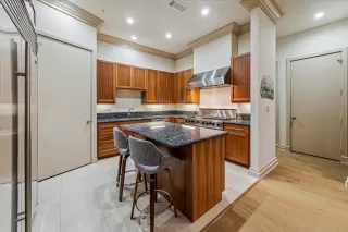 Photo #5: 56252003 Listing 