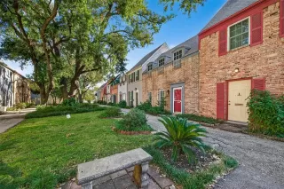 Photo #2: 56781775 Listing 