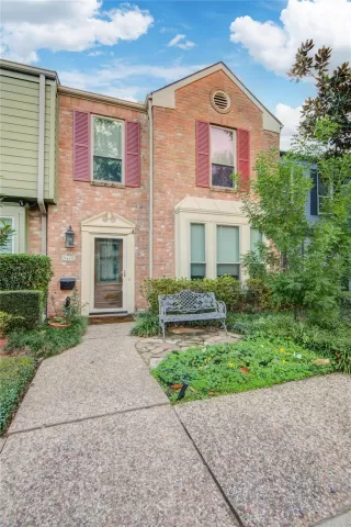 Photo #1: 56845173 Listing