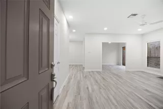 Photo #3: 56961256 Listing 