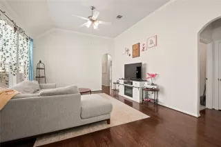 Photo #4: 57041097 Listing 