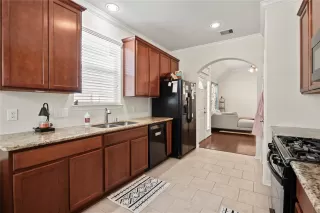 Photo #6: 57041097 Listing 