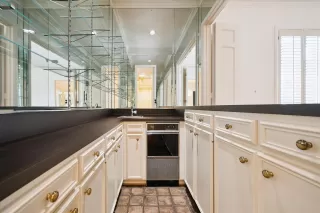 Photo #5: 57531124 Listing