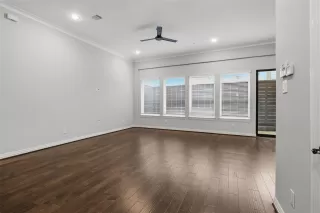 Photo #4: 57570733 Listing 