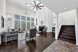 Photo #6: 57658992 Listing 