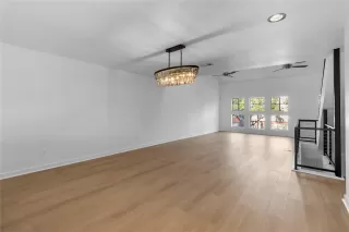 Photo #2: 57784515 Listing 