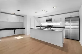 Photo #5: 57784515 Listing 