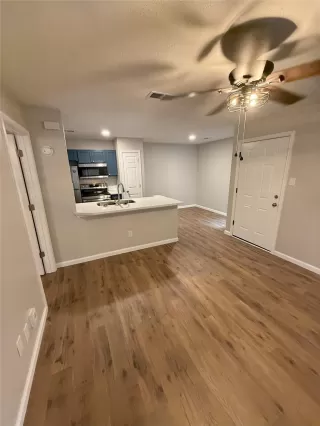 Browse active condo listings in BAYBROOK