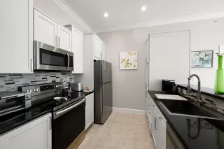 Photo #4: 57795790 Listing