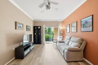 Photo #4: 57909738 Listing 