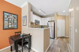 Photo #6: 57909738 Listing 