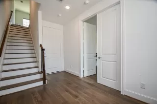 Photo #2: 57923399 Listing 