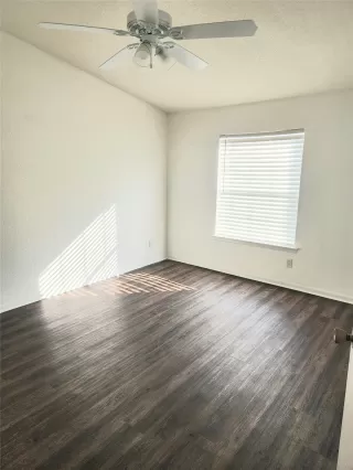 Photo #4: 58129756 Listing 