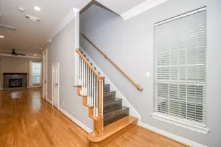 Photo #3: 58191390 Listing