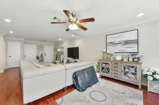 Photo #6: 58418224 Listing 