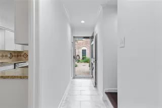 Photo #5: 58514851 Listing