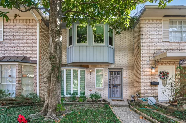 MLS: 58525341 Condo For Sale