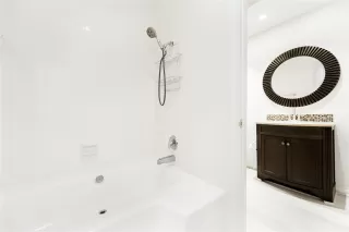 Photo #5: 58770792 Listing 