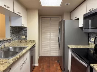 Photo #2: 58842557 Listing 