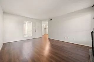 Photo #4: 59507824 Listing