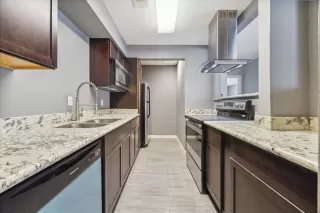 Photo #5: 59557934 Listing 