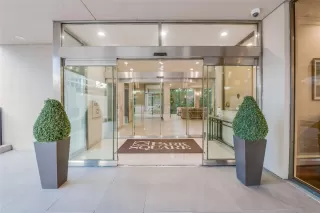 Browse active condo listings in PARK SQUARE