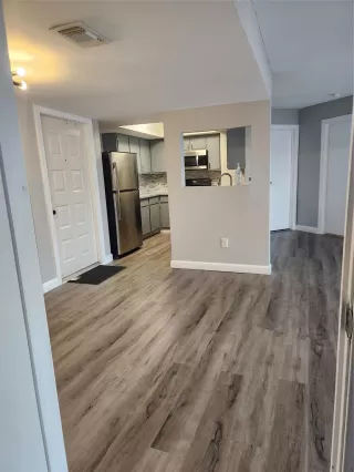 Photo #2: 59696042 Listing 