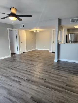 Photo #3: 59696042 Listing 