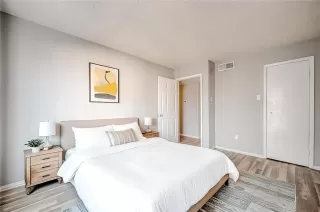 Photo #1: 59878115 Listing