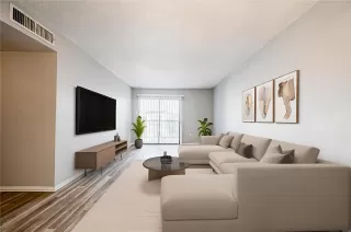 Photo #2: 59878115 Listing