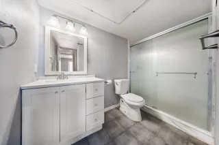 Photo #4: 59878115 Listing