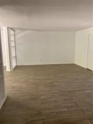 Photo #5: 60045583 Listing