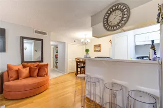 Photo #5: 60225626 Listing 