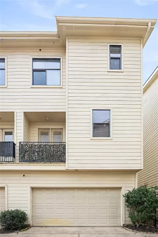 Photo #2: 60562948 Listing 