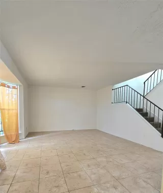 Photo #4: 60745182 Listing 