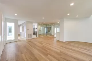 Photo #4: 61145171 Listing 