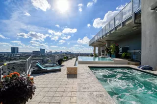 Photo #2: 61534846 Listing 