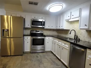 Photo #2: 61697944 Listing 