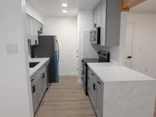 Photo #5: 61816792 Listing