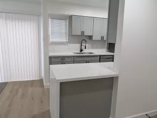 Photo #6: 61816792 Listing