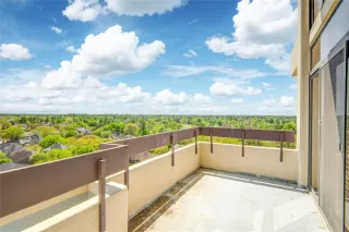 Photo #2: 62244393 Listing 