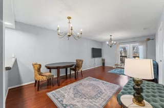 Photo #6: 62339696 Listing