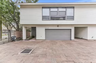 Browse active condo listings in BASTROP PLAZA WEST