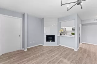 Photo #3: 62746574 Listing